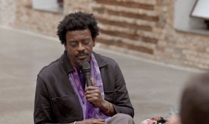 Seu Jorge lembra morte de irmão e fase em que morou na rua: "Era invisível"
