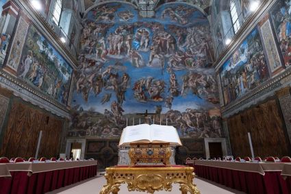Capela Sistina recebe conclave para eleição do sucessor do papa Francisco