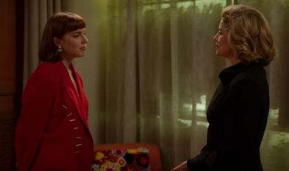 Solange (Alice Wegmann) e Odete Roitman (Debora Bloch) no remake de "Vale Tudo"