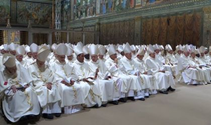 Cardeais poderão voltar para casa após primeira missa do papa Leão XIV