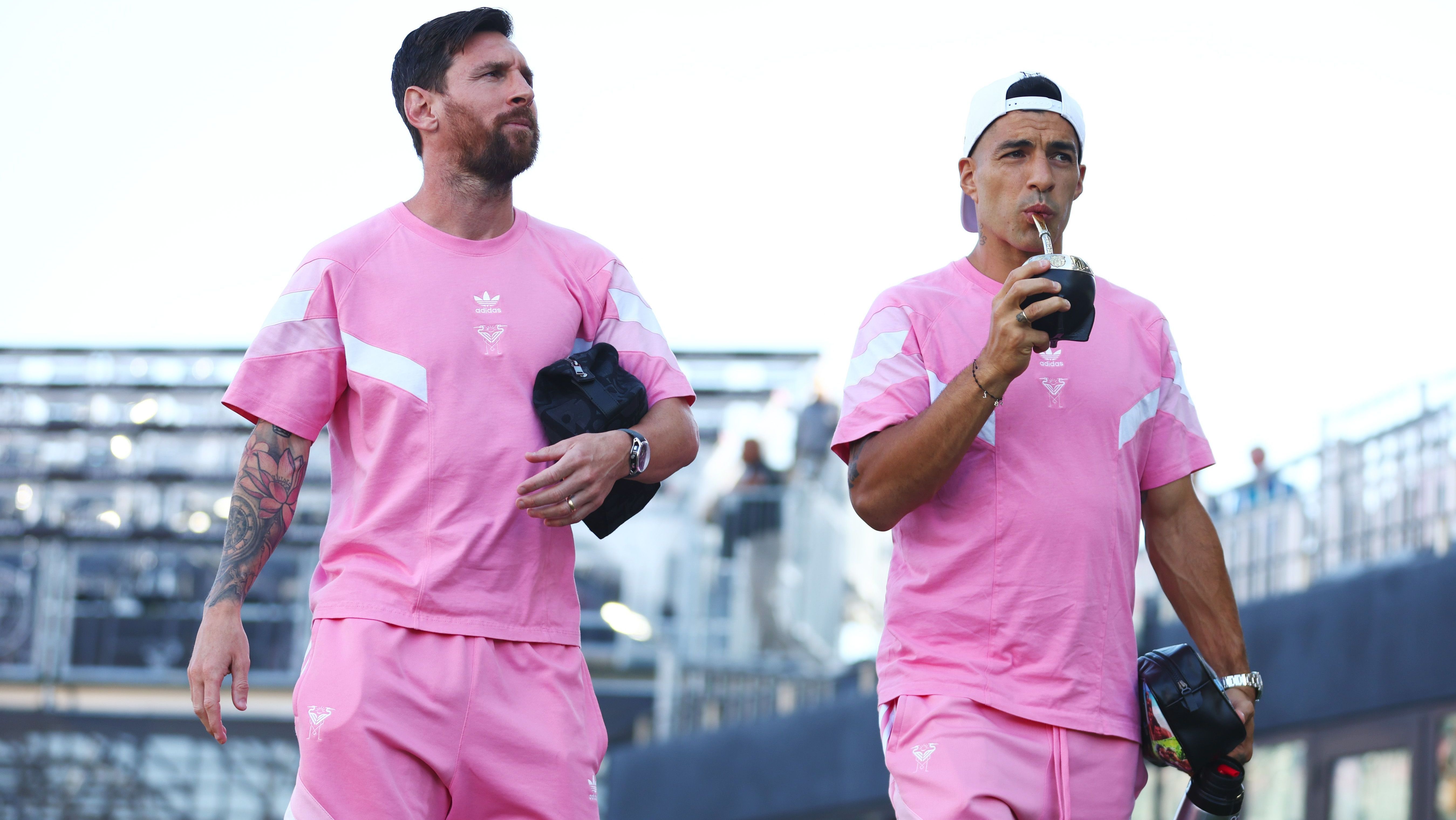 Suárez e Messi anunciaram criação de time uruguaio