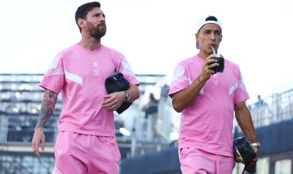 Suárez e Messi anunciam criação de time que disputará Campeonato Uruguaio
