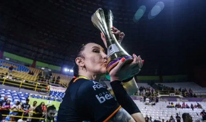 Tiffany desabafa após se tornar primeira mulher trans campeã da Superliga