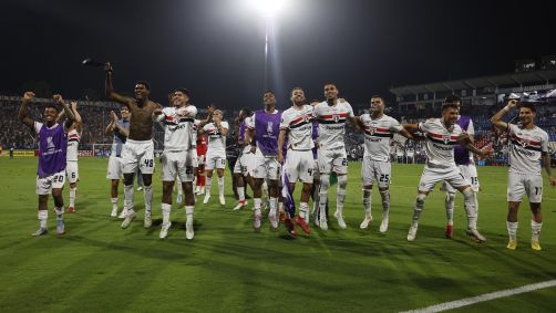 Jogadores do São Paulo comemoram vitória contra o Alianza Lima