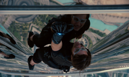 Dublê relembra cenas em que Tom Cruise arriscou a vida: "Maluco"