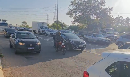 CET libera rodízio nas Marginais Tietê e Pinheiros após manifestação