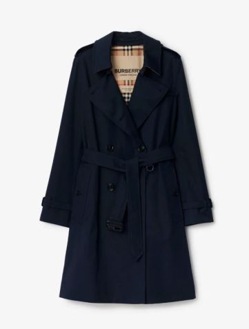 Modelo de casaco trench coat • Reprodução