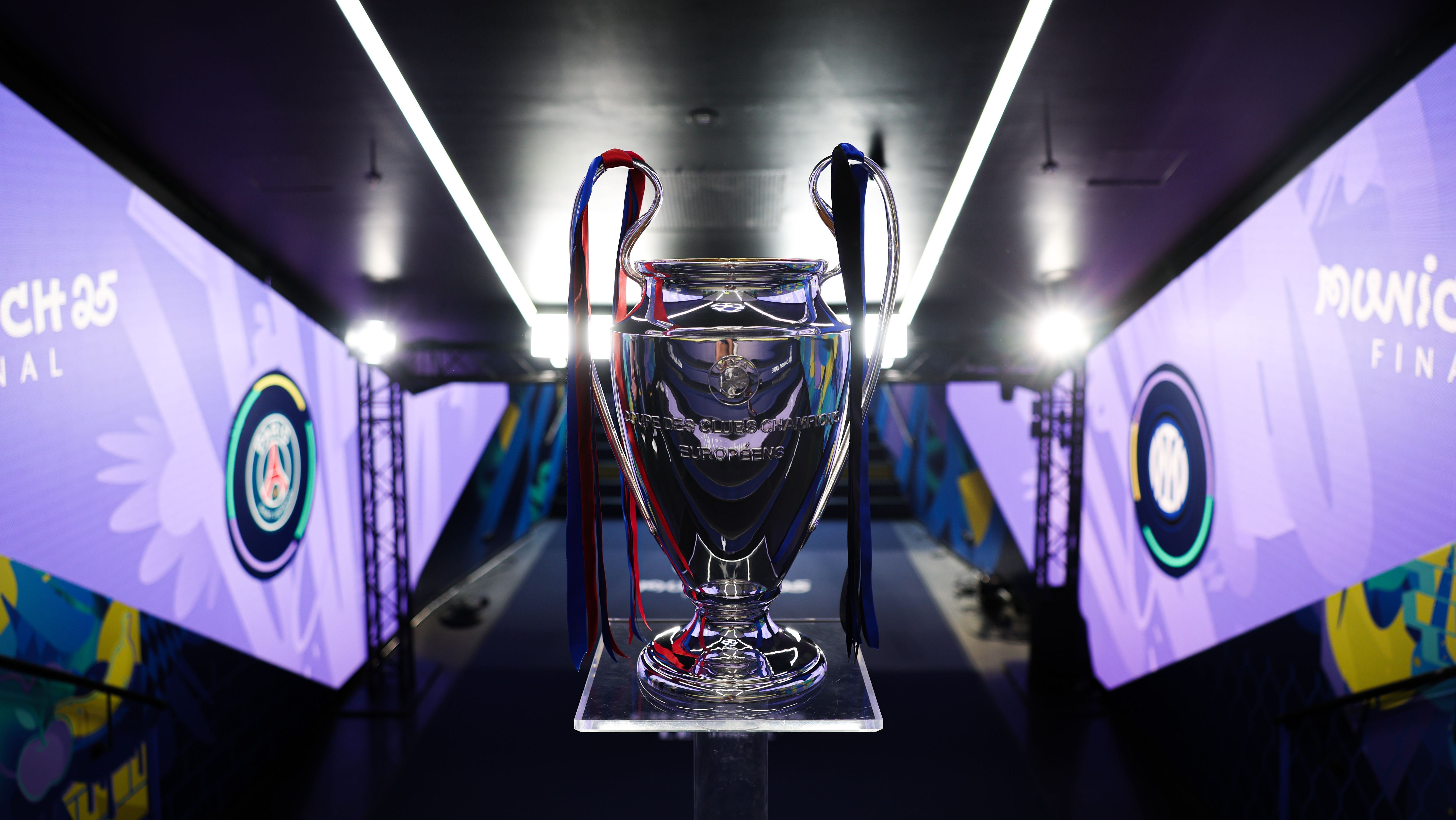 Troféu da Champions League na Allianz Arena