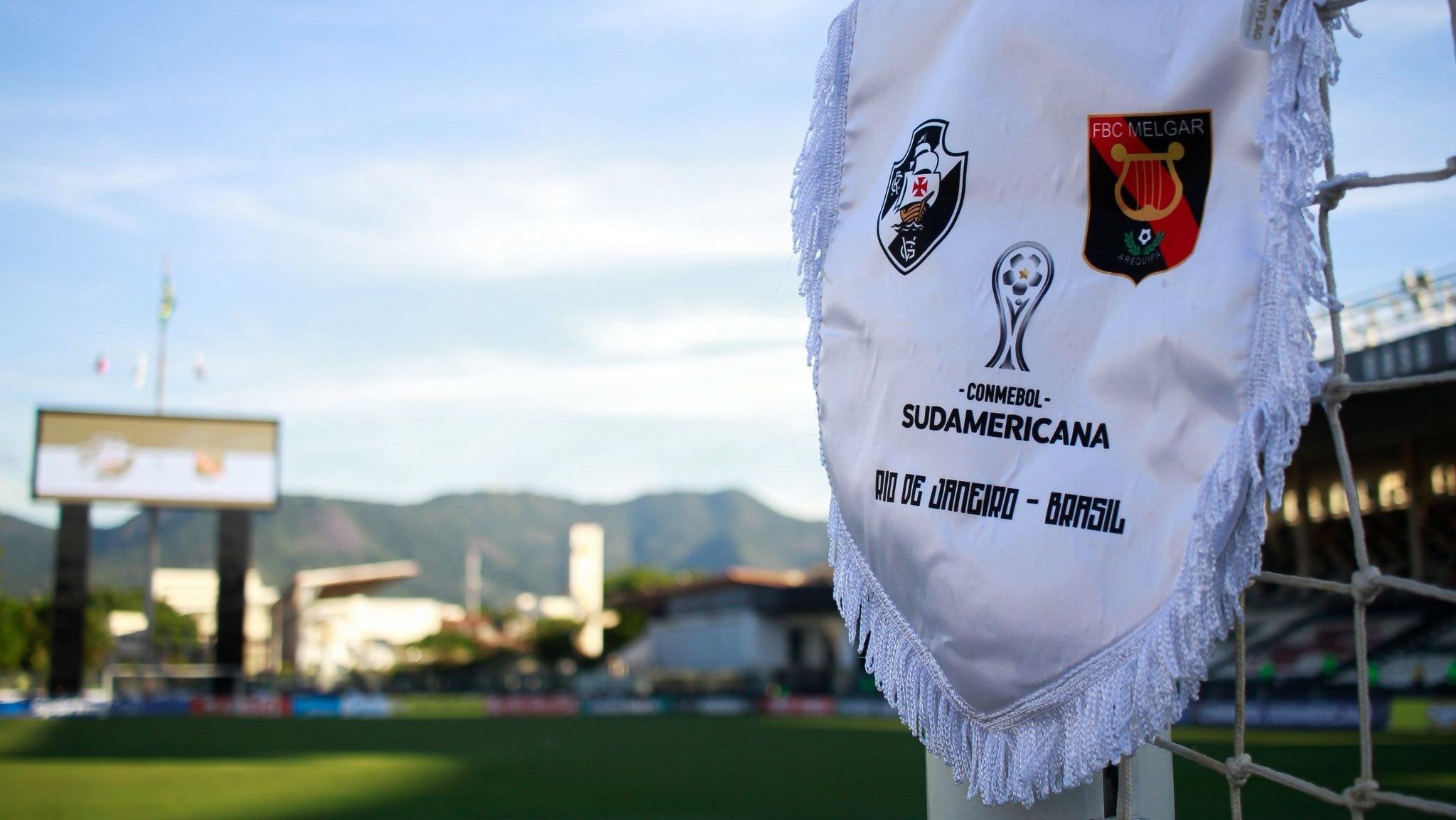 Vasco e Melgar se enfrentam em São Januário pela Sul-Americana