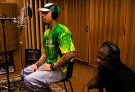 Veigh grava com produtor americano Poo Bear em SP: "Sonho vira realidade"