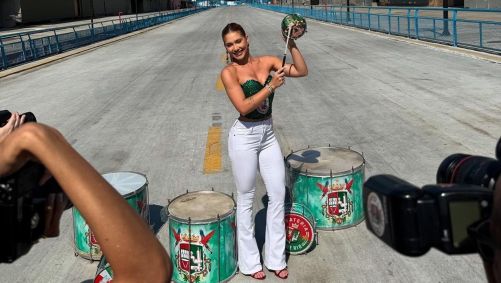 Virginia Fonseca é a nova rainha de bateria da Grande Rio