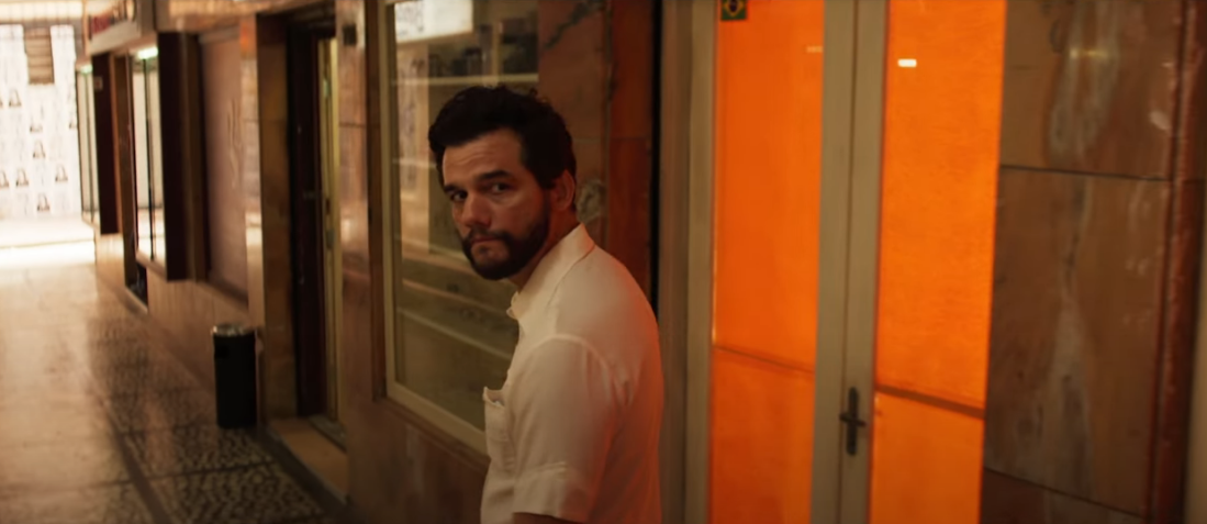Ator conquistou prêmio de Melhor Ator em Cannes pelo filme "O Agente Secreto", que também levou a categoria de Melhor Direção • YouTube/Vitrine Filmes