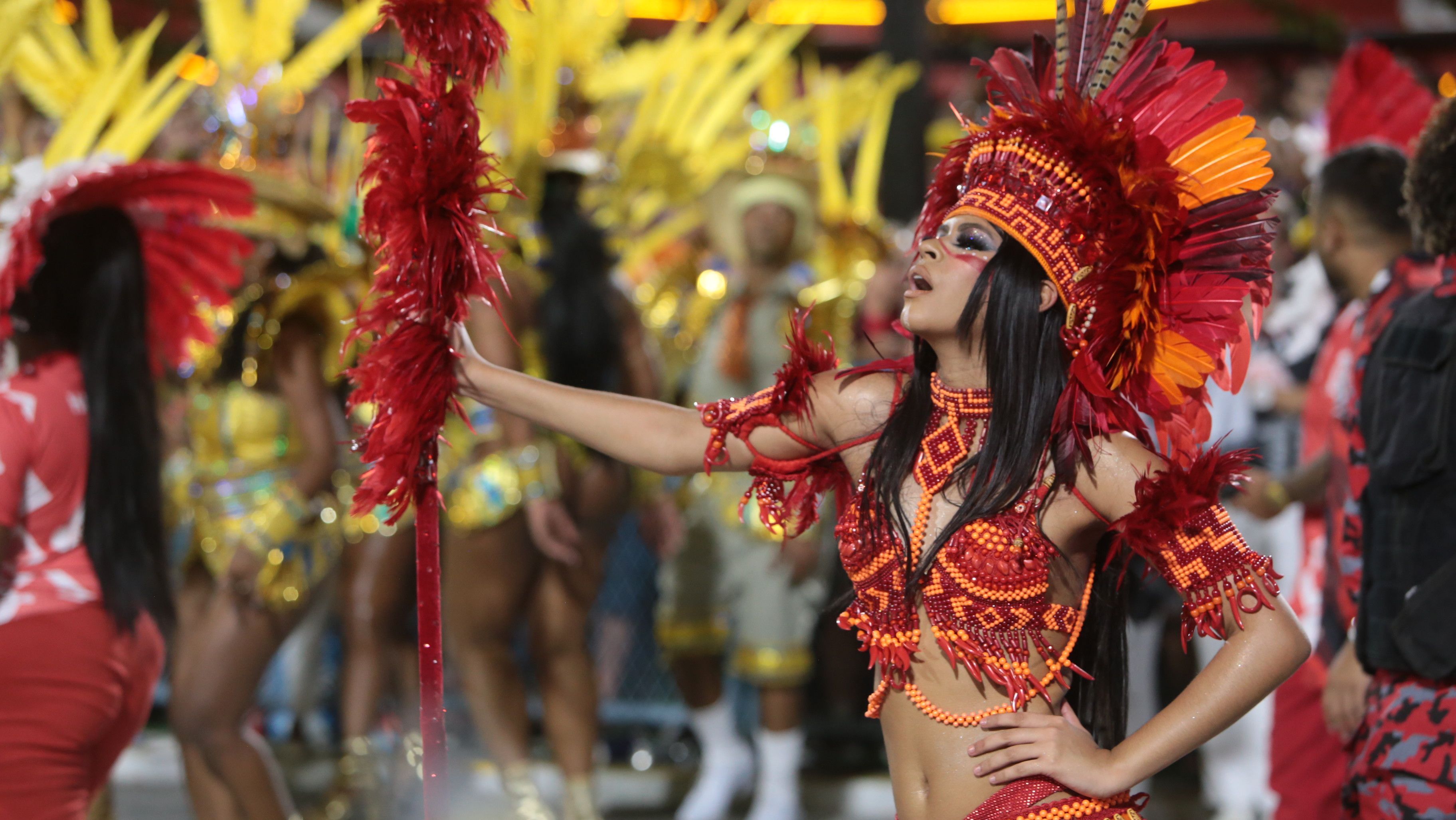 Wenny era rainha da bateria Caldeirão da Zona, da Unidos de Bangu