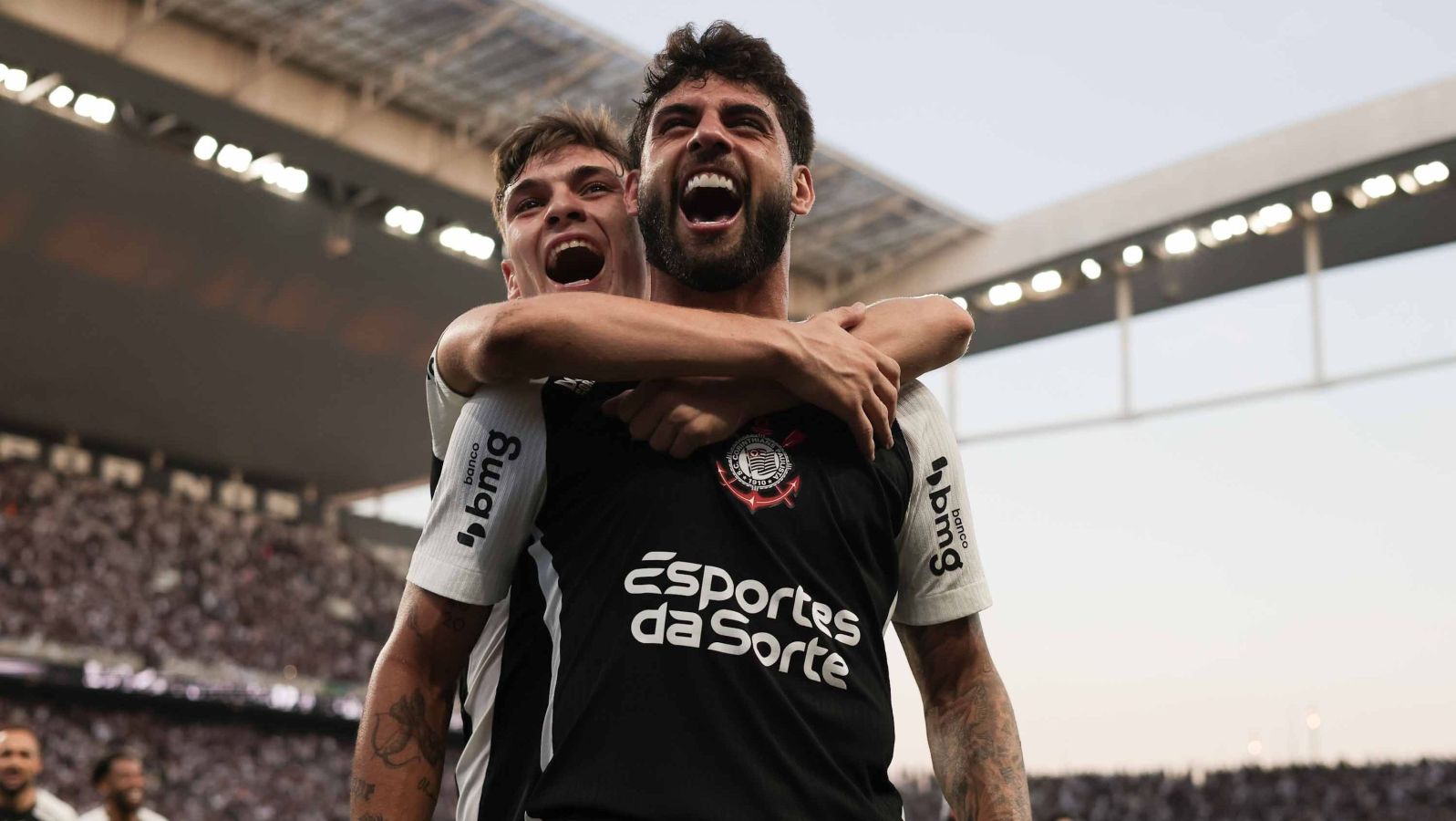 Corinthians enfrenta o Santos no Brasileirão; Saiba onde assistir!