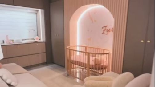 Rosa, marrom e luz de LED: veja quarto de Zuri, filha de Brunna e