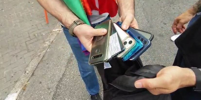 Imagem de destaque do post: Policiais disfarçados prendem 8 e recuperam 24 celulares na Parada LGBT+