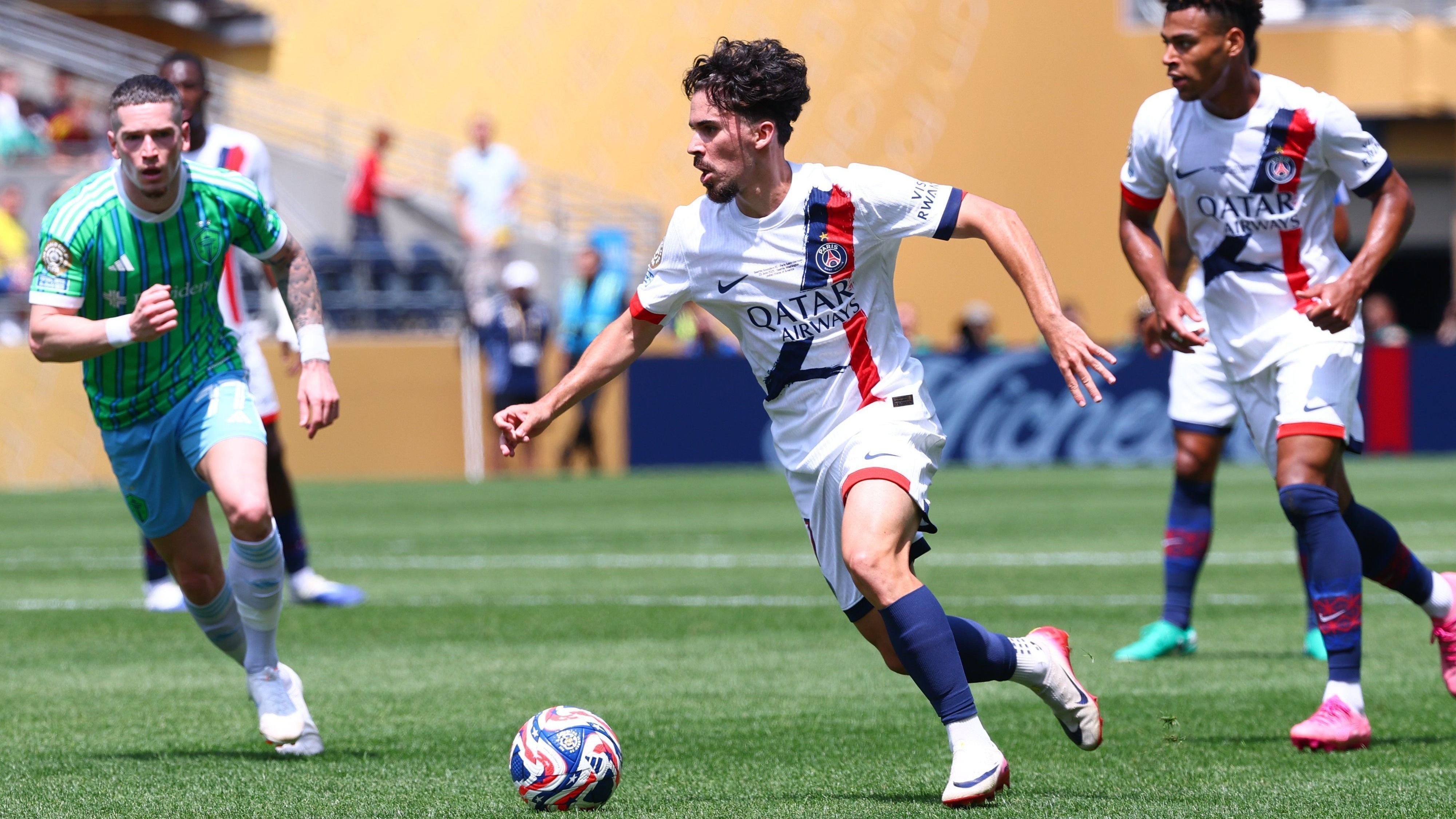 Vitinha durante partida do PSG contra o Seattle Sounders