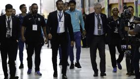 Carlo Ancelotti chega ao estádio para sua estreia como técnico da Seleção Brasileira