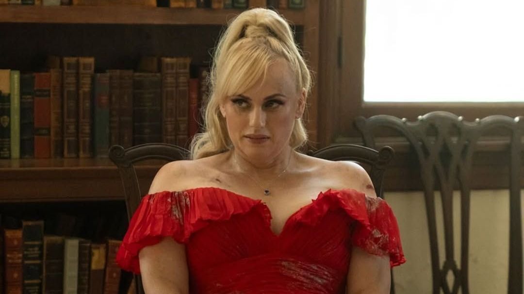 1-rebel-wilson-em-bride-hard