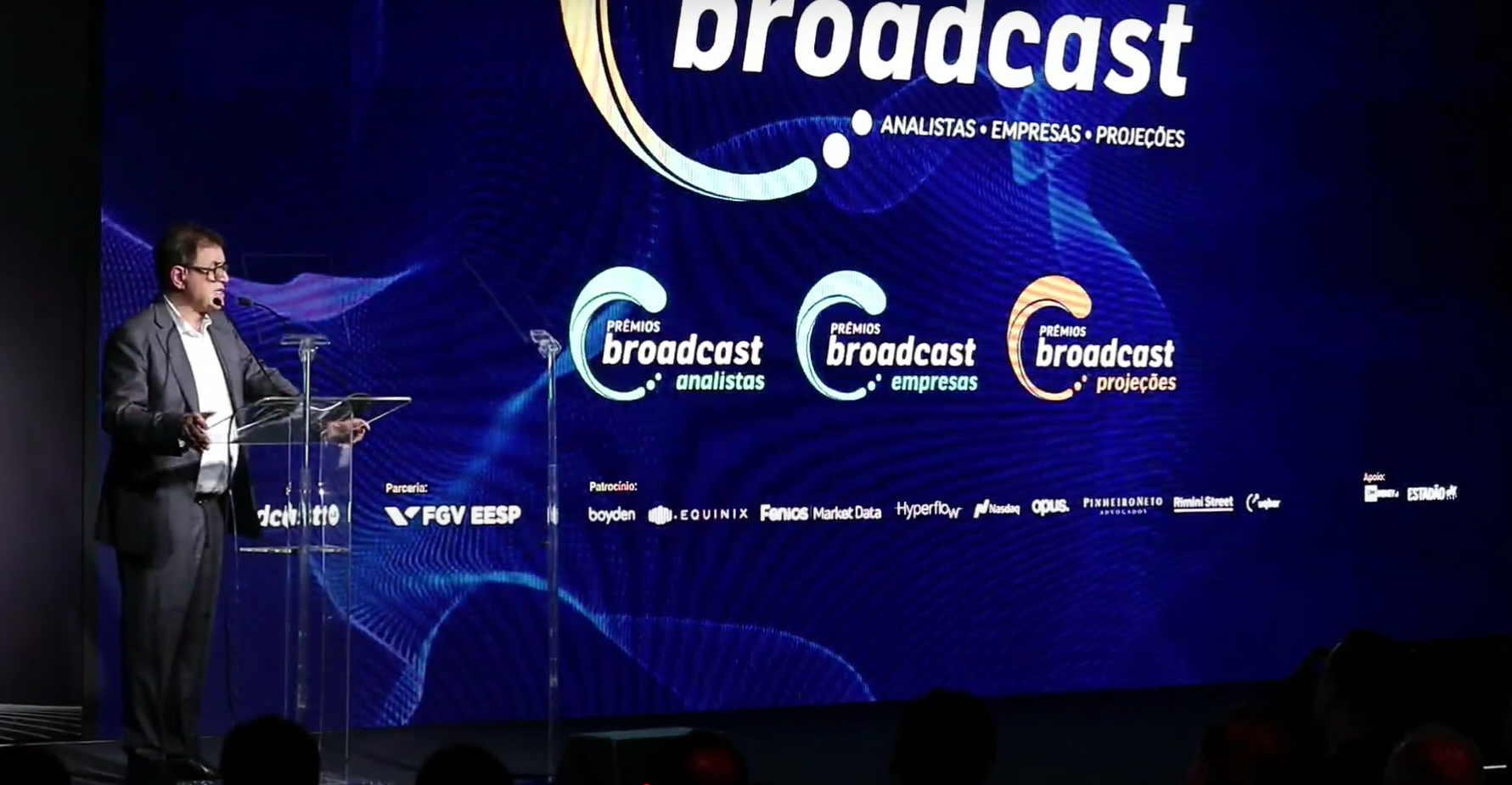 Broadcast premia destaques do mercado com palestra de Nouriel Roubini