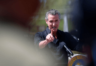 Califórnia vai processar governo Trump por implantação da Guarda Nacional