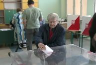 Eleições na Polônia: Boca de urna mostra reviravolta e disputa acirrada