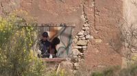Caso Madeleine McCann: polícia vasculha casas abandonadas em Portugal