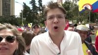 Pré-candidato à Presidência da Colômbia "luta pela vida" no hospital