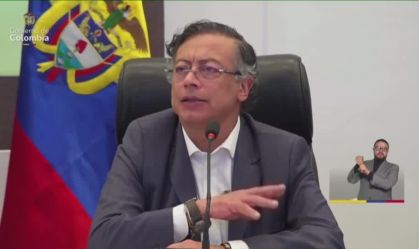 Colômbia: Presidente promete "caçar" responsável por balear rival político