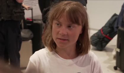 Greta Thunberg diz que foi sequestrada em águas internacionais por Israel