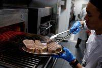 China aprova importação de carne suína e de aves de 106 fábricas dos EUA