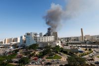 Ataque iraniano deixa ao menos 65 feridos em Israel