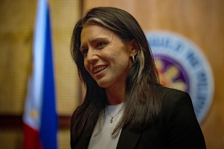 Diretora de Inteligência Nacional dos EUA, Tulsi Gabbard 02/06/2025 • Ezra Acayan/Pool via REUTERS