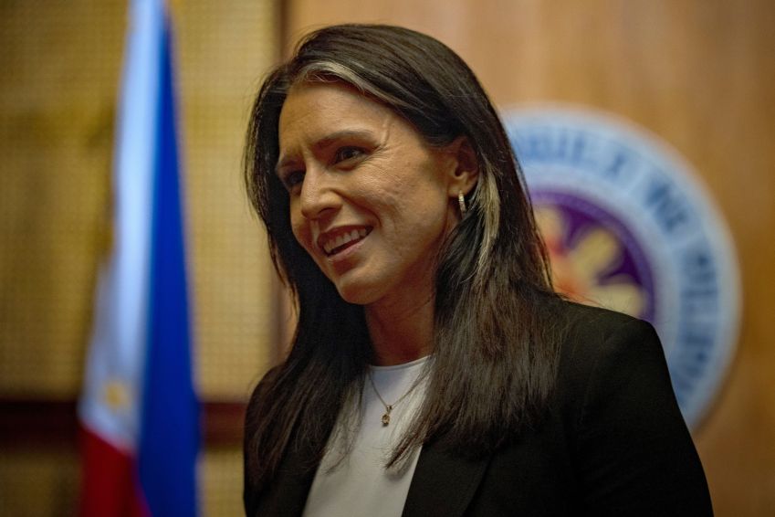 Diretora de Inteligência Nacional dos EUA, Tulsi Gabbard 02/06/2025 • Ezra Acayan/Pool via REUTERS