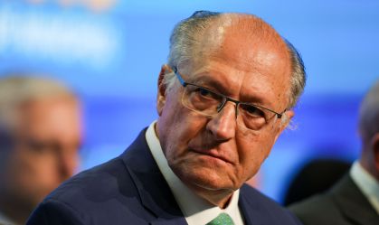 Lamento, mas vamos dialogar, diz Alckmin sobre tarifas dos EUA sobre aço