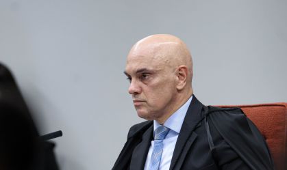 Moraes faz aceno a réus do 8/1 em meio a debate sobre anistia