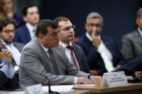 Ex-ministro da Defesa pede desculpas a advogado após constrangê-lo no STF