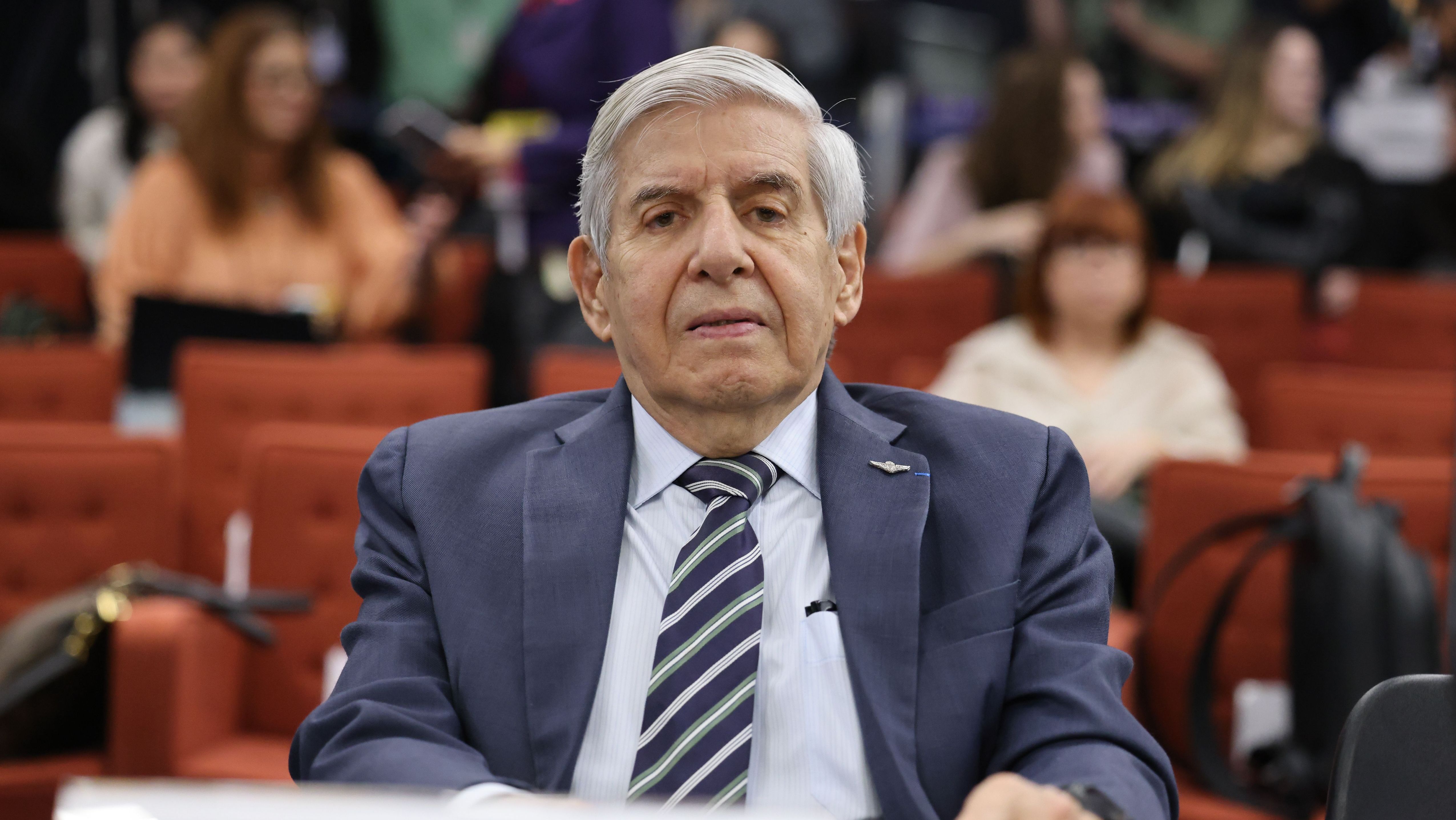 Imagem de destaque do post: Augusto Heleno é condenado a 21 anos de prisão por plano de golpe