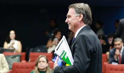 Bolsonaro defende revogação da prisão preventiva de Braga Netto