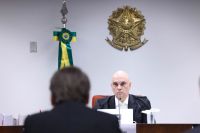 Moraes revoga proibição de contato entre réus do núcleo 1 do plano de golpe