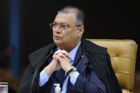 Dino reage a Bolsonaro e diz que mentira não é questão de opinião