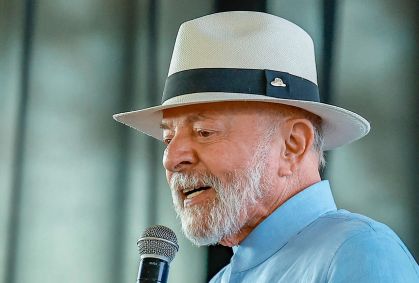Lula desembarca no Chile para reuniões com líderes mundiais