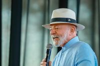 Lula defende “briga” pelo IOF: “Não dá para ceder toda hora”