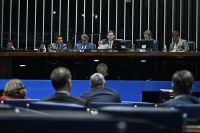 Senado aprova projeto que amplia número de deputados para 531