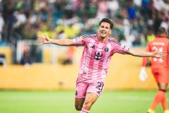 Allende comemora gol contra o Palmeiras