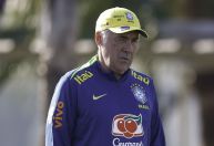 Ancelotti leva "susto" em primeiro treino da Seleção; saiba motivo