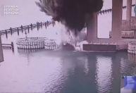 Veja momento em que Ucrânia explode ponte que liga Rússia à Crimeia