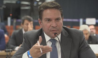 Ministério da Justiça recebe pedido do STF para extraditar Ramagem