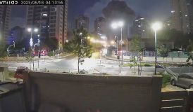 Míssil cai no meio de cidade em Israel: veja vídeo