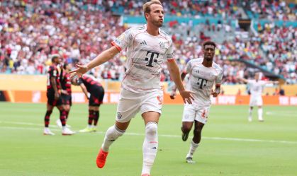 Kane comemora o segundo gol do Bayern de Munique